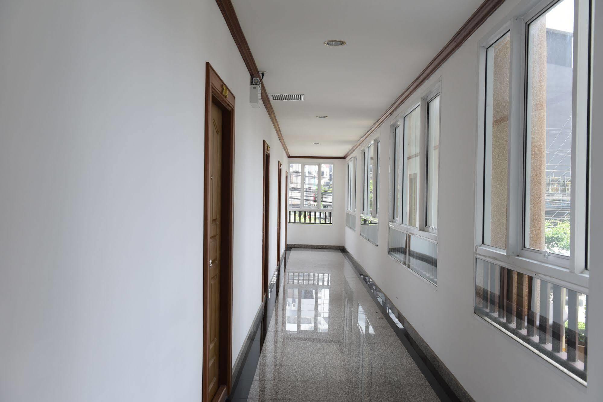 V Residence Hotel Chiang Mai Eksteriør billede
