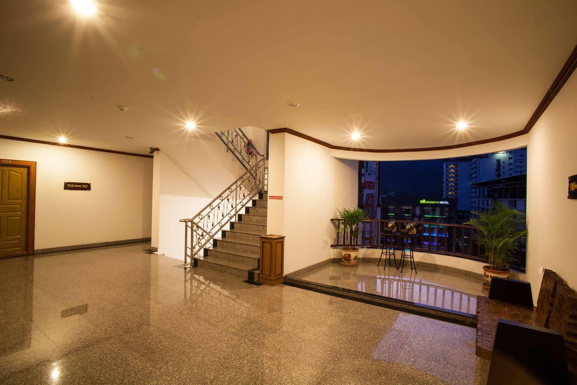 V Residence Hotel Chiang Mai Eksteriør billede